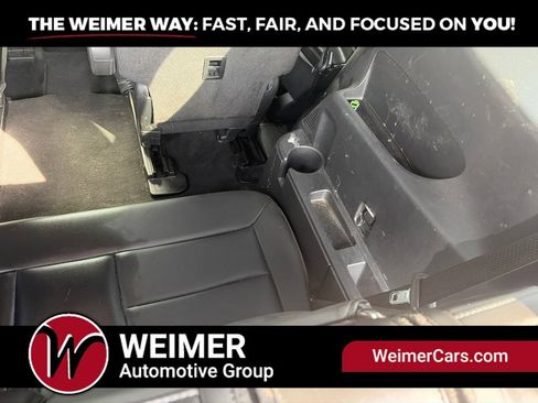 Used 2022 Ford Explorer XLT w/ Equipment Group 202A AWD/4WD image 10