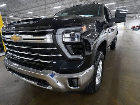 Certified 2024 Chevrolet Silverado 2500 LTZ image 21