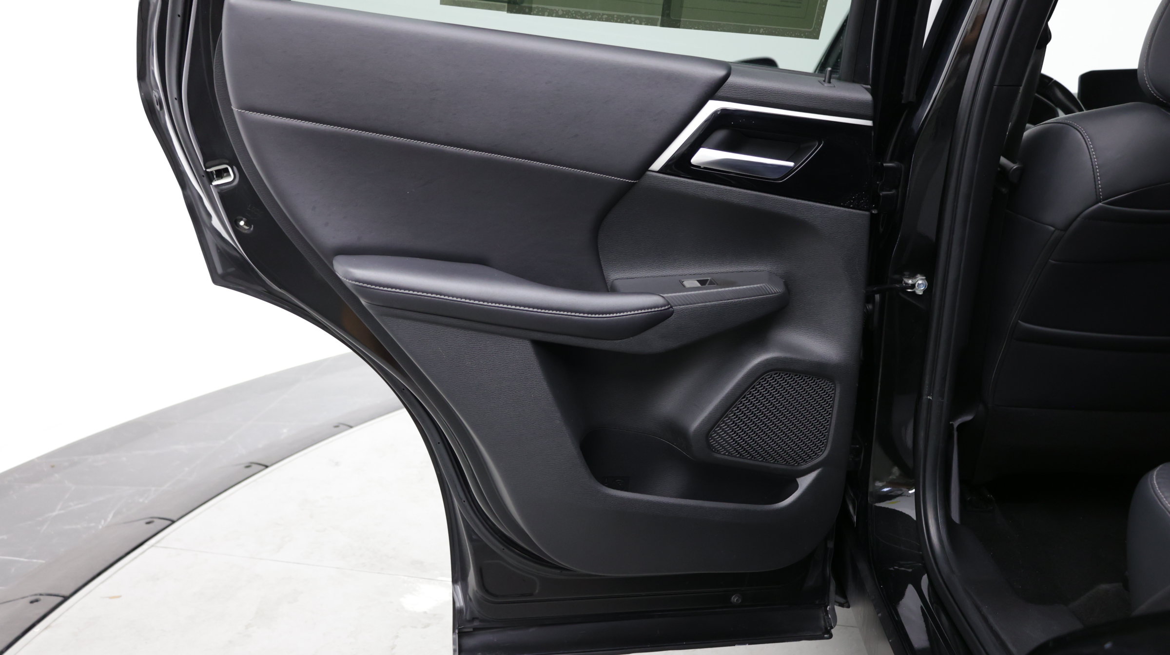 Used 2022 Mitsubishi Outlander SE FWD image 29