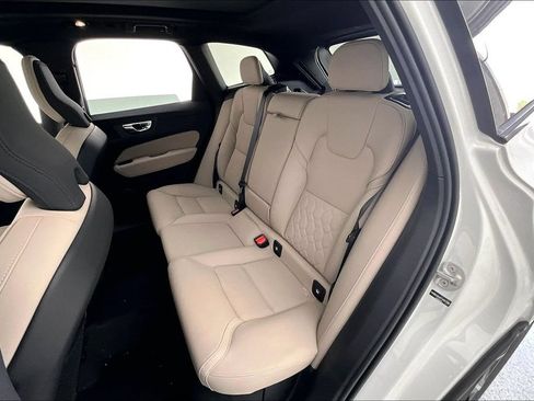 New 2026 Volvo XC60 B5 Core AWD/4WD image 17