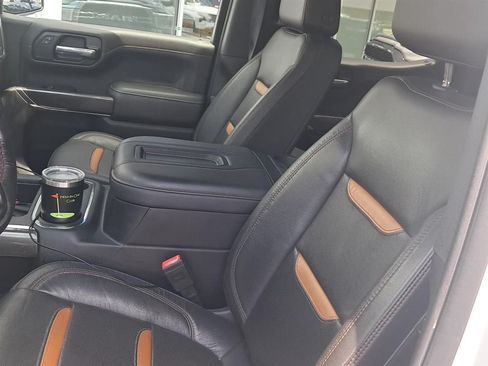 Used 2020 GMC Sierra 1500 AT4 w/ AT4 Premium Package AWD/4WD image 5