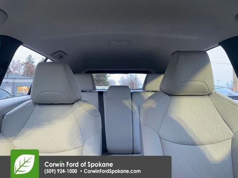 Used 2024 Toyota Corolla Cross L image 30