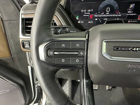 Used 2025 GMC Yukon Denali Ultimate AWD/4WD image 13