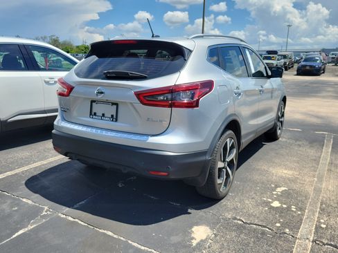 Used 2022 Nissan Rogue Sport SL w/ Premium Package AWD/4WD image 5