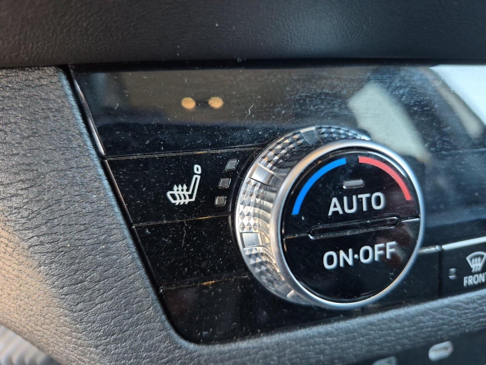 Used 2025 Mitsubishi Outlander SE AWD/4WD image 34