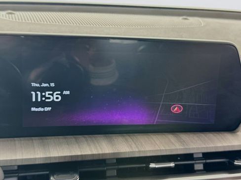 Used 2023 Kia Telluride EX w/ EX Captain's Chair Package image 15