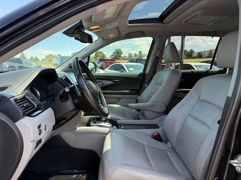 Used 2017 Honda Pilot Touring image 15