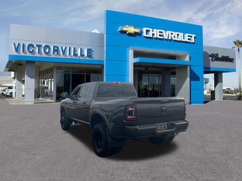 Used 2021 RAM 3500 Laramie w/ Night Edition image 7