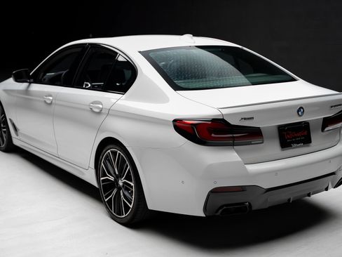Used 2023 BMW M550i xDrive AWD/4WD image 23