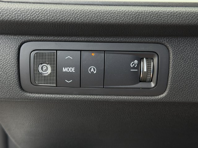 New 2027 Chevrolet Traverse LT w/ Driver Confidence Package FWD image 16