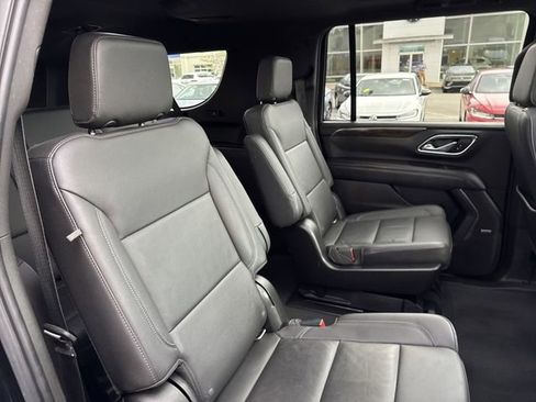 Used 2021 Chevrolet Suburban LT w/ LT Signature Package AWD/4WD image 27