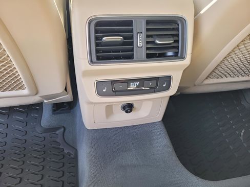 Used 2018 Audi Q5 2.0T Premium Plus image 11