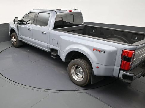 Used 2024 Ford F350 Platinum AWD/4WD image 14