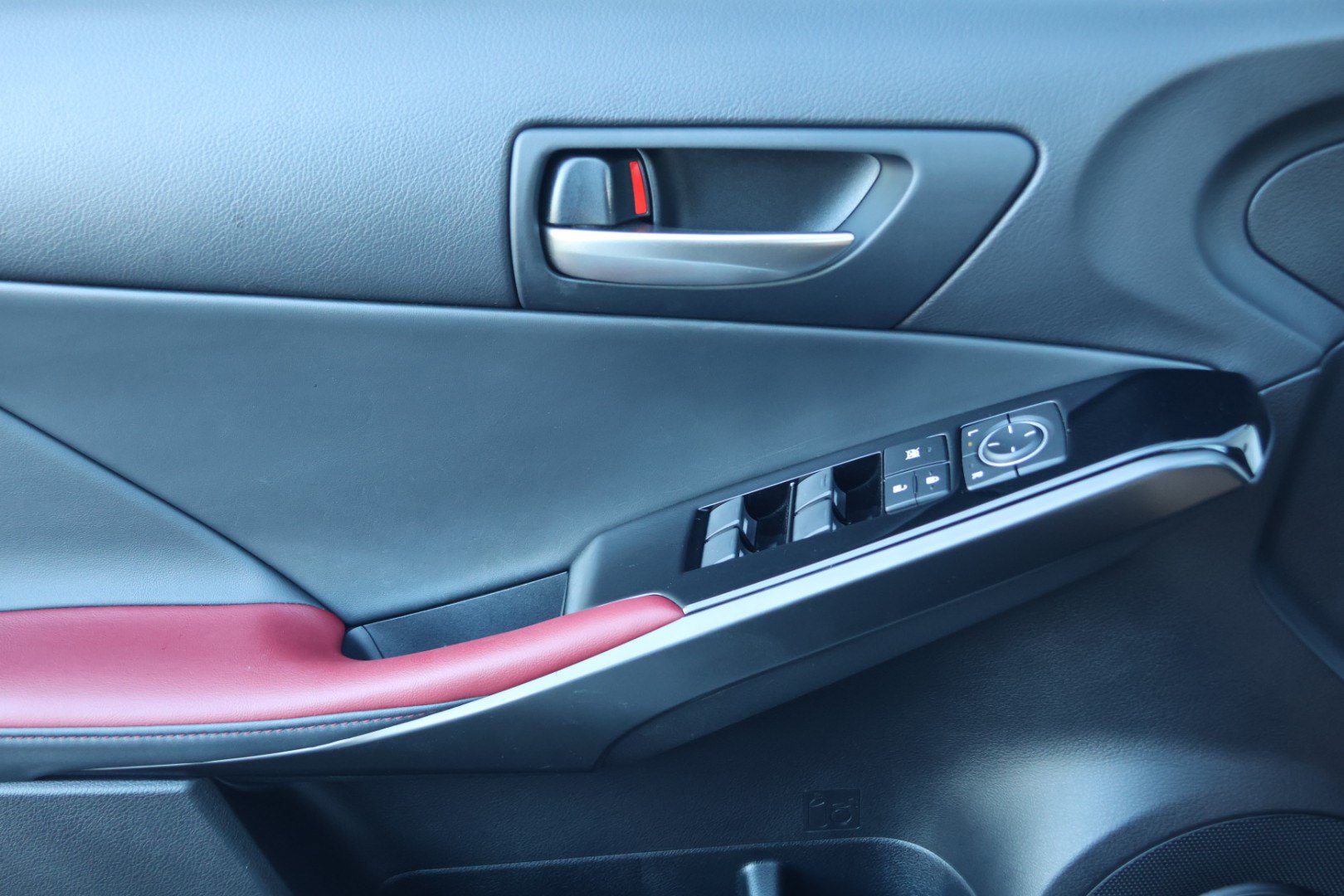Certified 2024 Lexus IS 350 F Sport RWD image 12