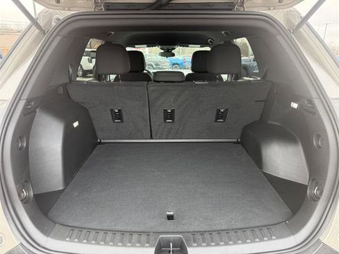 Used 2026 GMC Terrain Elevation image 25