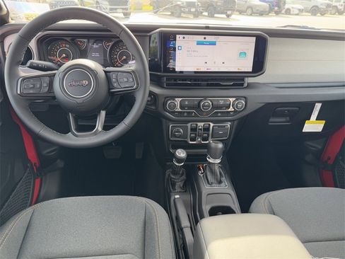 New 2025 Jeep Gladiator Sport image 11