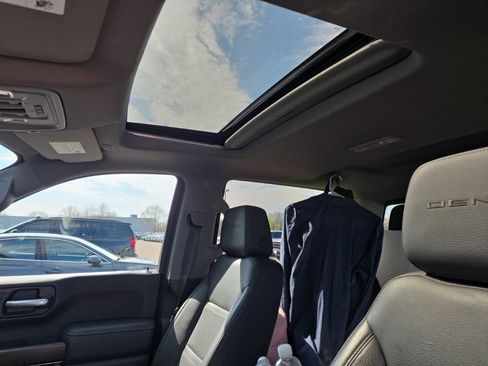 Used 2021 GMC Sierra 1500 Denali w/ Denali Ultimate Package image 10