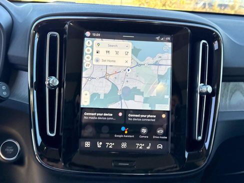 New 2026 Volvo XC40 B5 Ultra w/ Climate Package image 22