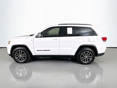 Used 2018 Jeep Grand Cherokee Trailhawk w/ Trailhawk Luxury Group AWD/4WD image 4