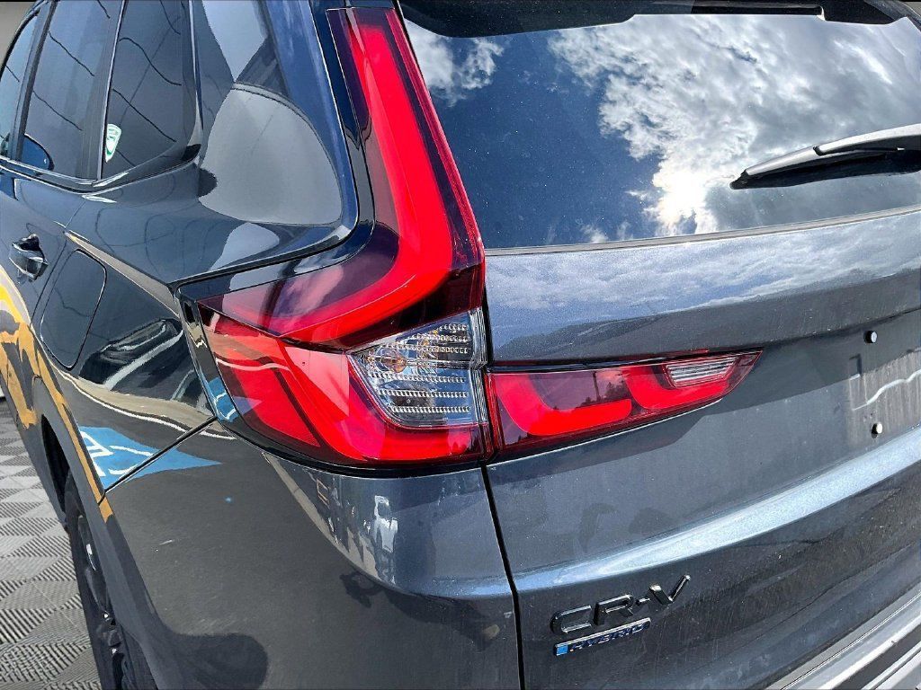 Used 2026 Honda CR-V Sport image 26