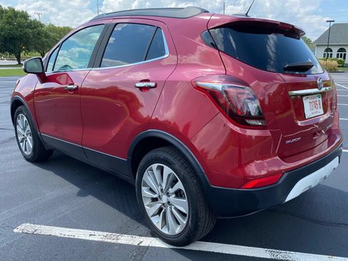 Used 2017 Buick Encore Preferred FWD image 4