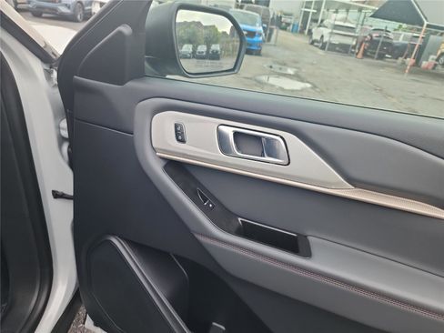New 2026 Ford Explorer Active image 21