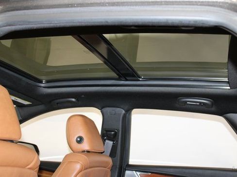 Used 2020 Cadillac XT5 Premium Luxury image 11