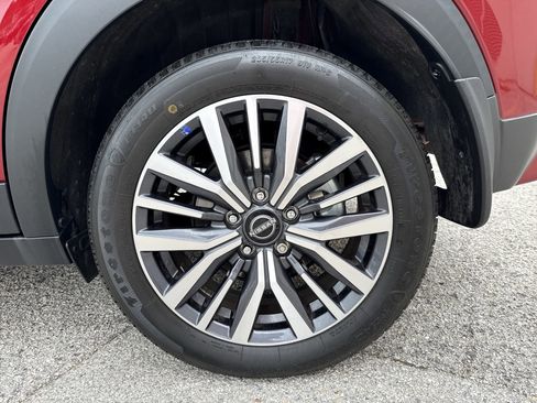 Used 2024 Nissan Kicks SV FWD image 18