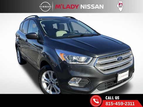 Used 2019 Ford Escape SEL image 1