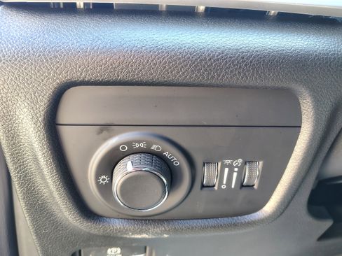 New 2026 Jeep Grand Cherokee Altitude AWD/4WD image 30