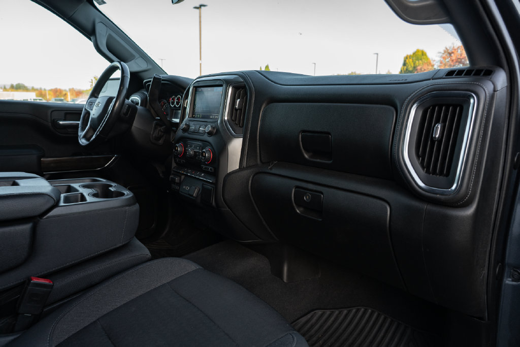 Used 2019 Chevrolet Silverado 1500 LT w/ True North Edition AWD/4WD image 29
