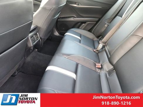 Used 2025 Toyota Camry SE FWD image 29