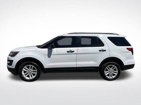 Used 2017 Ford Explorer 4WD image 2