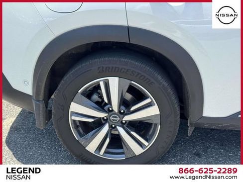 Certified 2023 Nissan Rogue Platinum AWD/4WD image 7