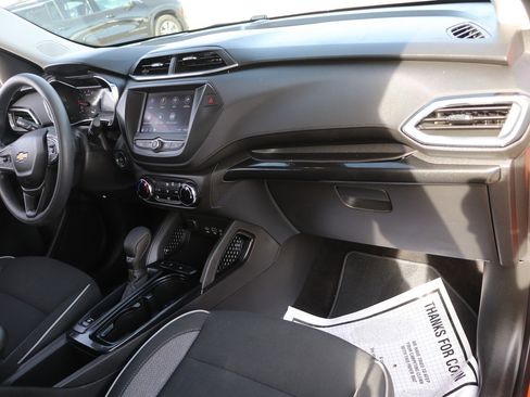 Used 2023 Chevrolet TrailBlazer LT image 33