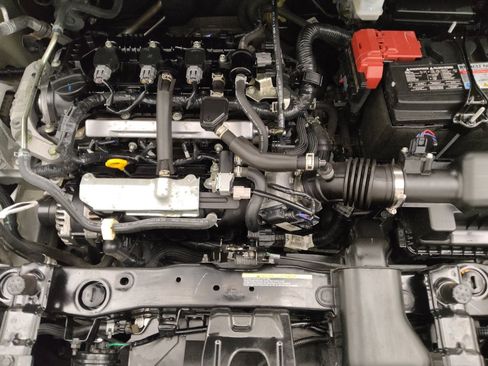 Used 2025 Nissan Versa S FWD image 30