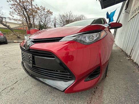 Used 2019 Toyota Corolla LE image 16