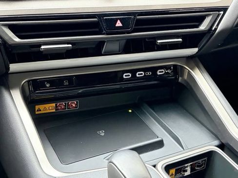 Used 2024 Lexus TX 350 AWD w/ Captains Chair Package image 17