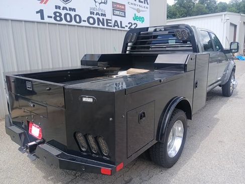 New 2026 RAM 4500 4x4 Crew Cab DRW w/ Laramie Trim Package image 7