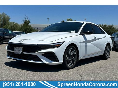 Used 2025 Hyundai Elantra Sport FWD image 1