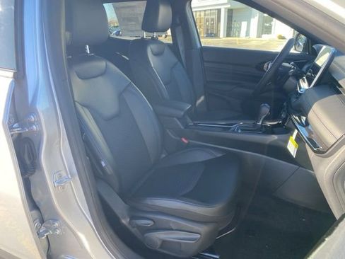 New 2026 Jeep Compass Latitude image 23