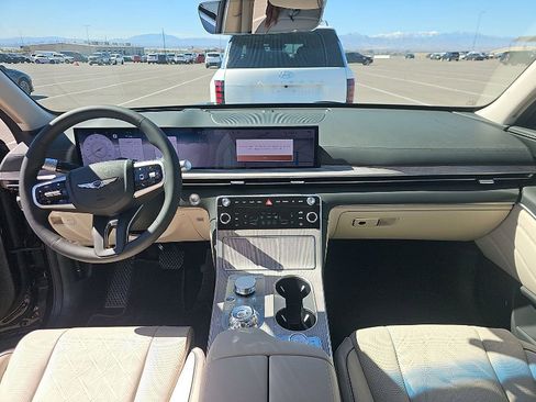 Used 2026 Genesis GV80 2.5T Prestige AWD/4WD image 11