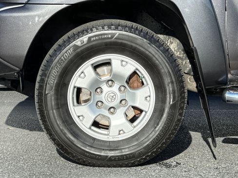 Used 2012 Toyota Tacoma 4x4 Double Cab image 12