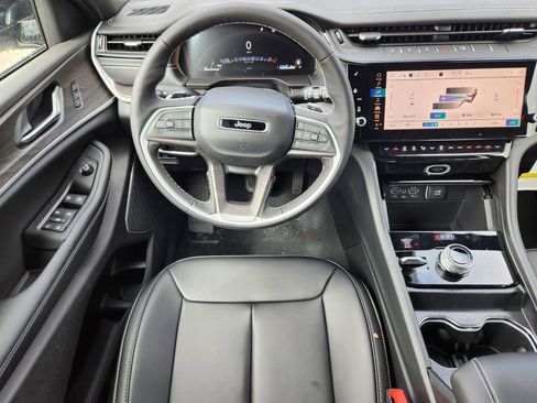 New 2026 Jeep Grand Cherokee Limited AWD/4WD image 27