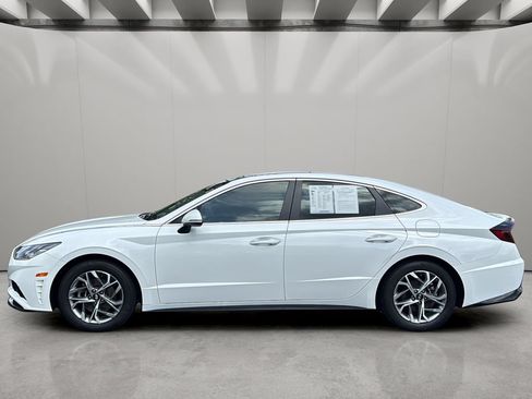 Used 2023 Hyundai Sonata SEL w/ Convenience Package FWD image 2