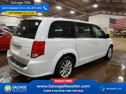 Used 2020 Dodge Grand Caravan SXT image 4