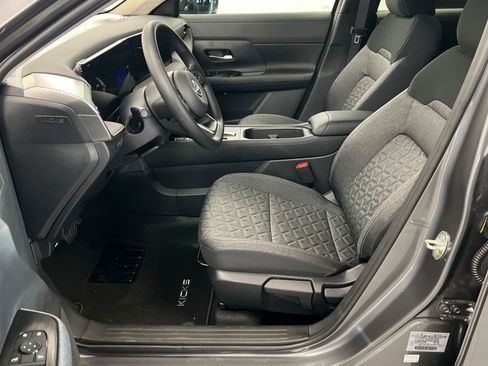 New 2026 Nissan Kicks SV w/ SV Premium Package AWD/4WD image 17