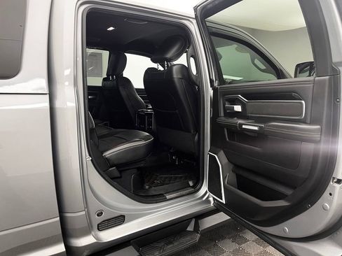 Used 2019 RAM 2500 Laramie AWD/4WD image 35