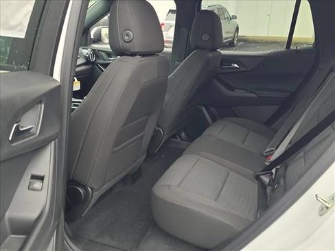New 2026 Chevrolet Equinox LT FWD image 15