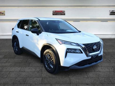 Used 2022 Nissan Rogue S FWD image 1